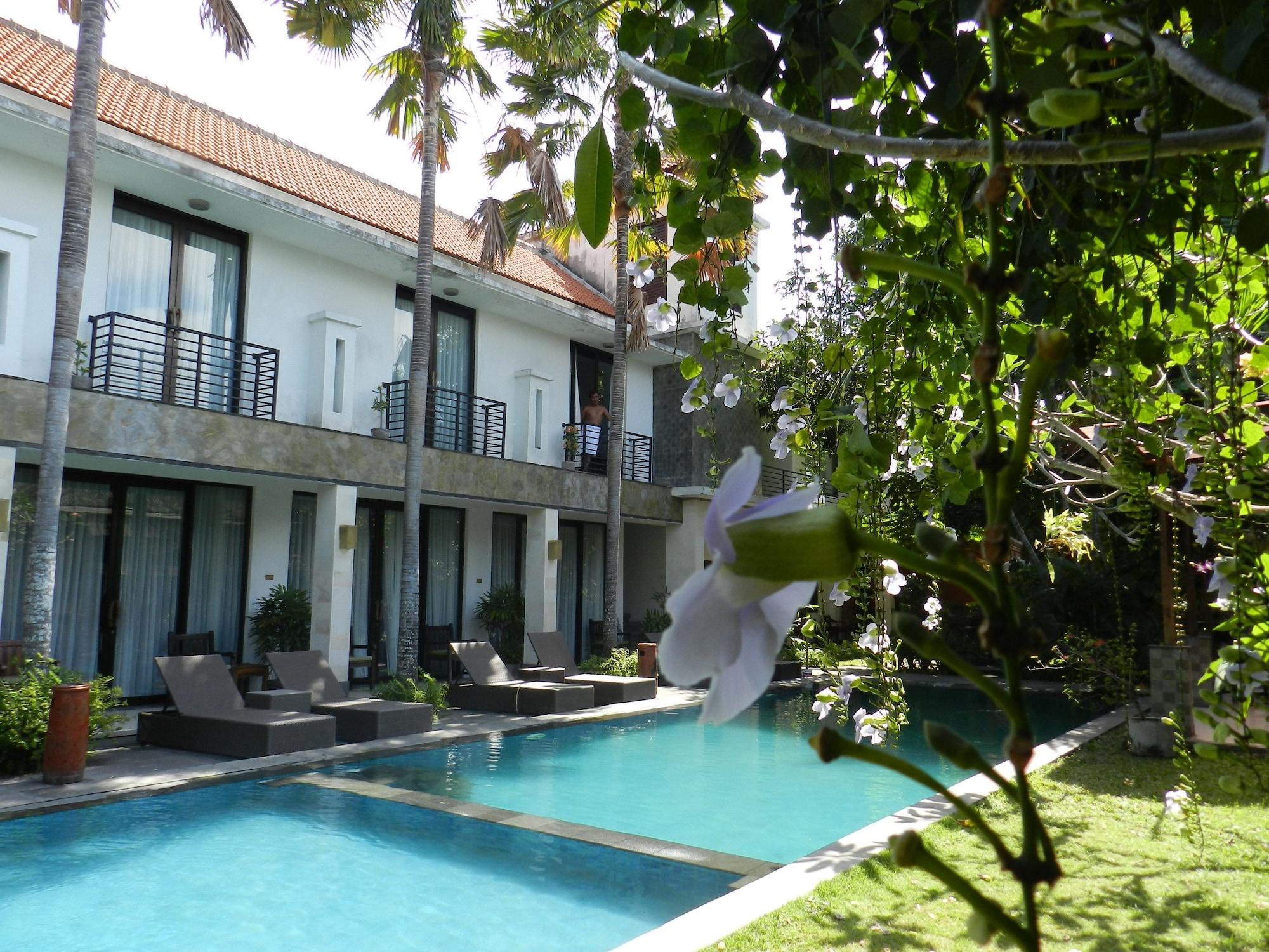 Puri Maharani Boutique Hotel Denpasar Exteriör bild
