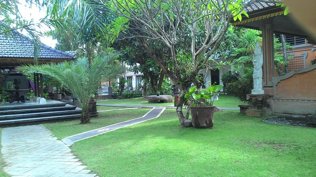 Puri Maharani Boutique Hotel Denpasar Exteriör bild