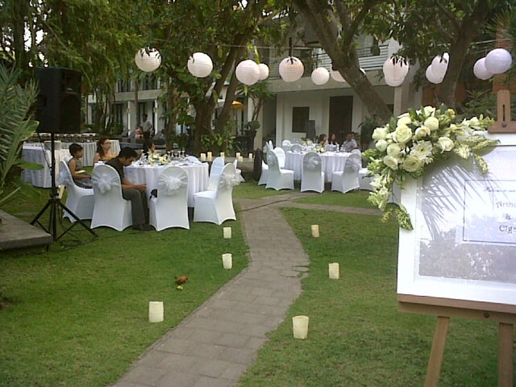 Puri Maharani Boutique Hotel Denpasar Exteriör bild