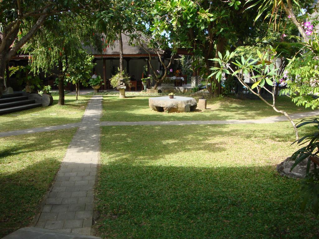 Puri Maharani Boutique Hotel Denpasar Exteriör bild