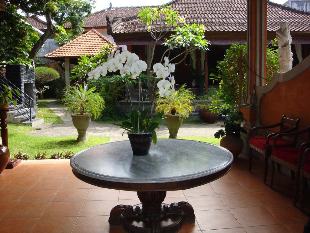 Puri Maharani Boutique Hotel Denpasar Exteriör bild
