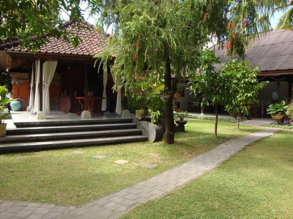 Puri Maharani Boutique Hotel Denpasar Exteriör bild