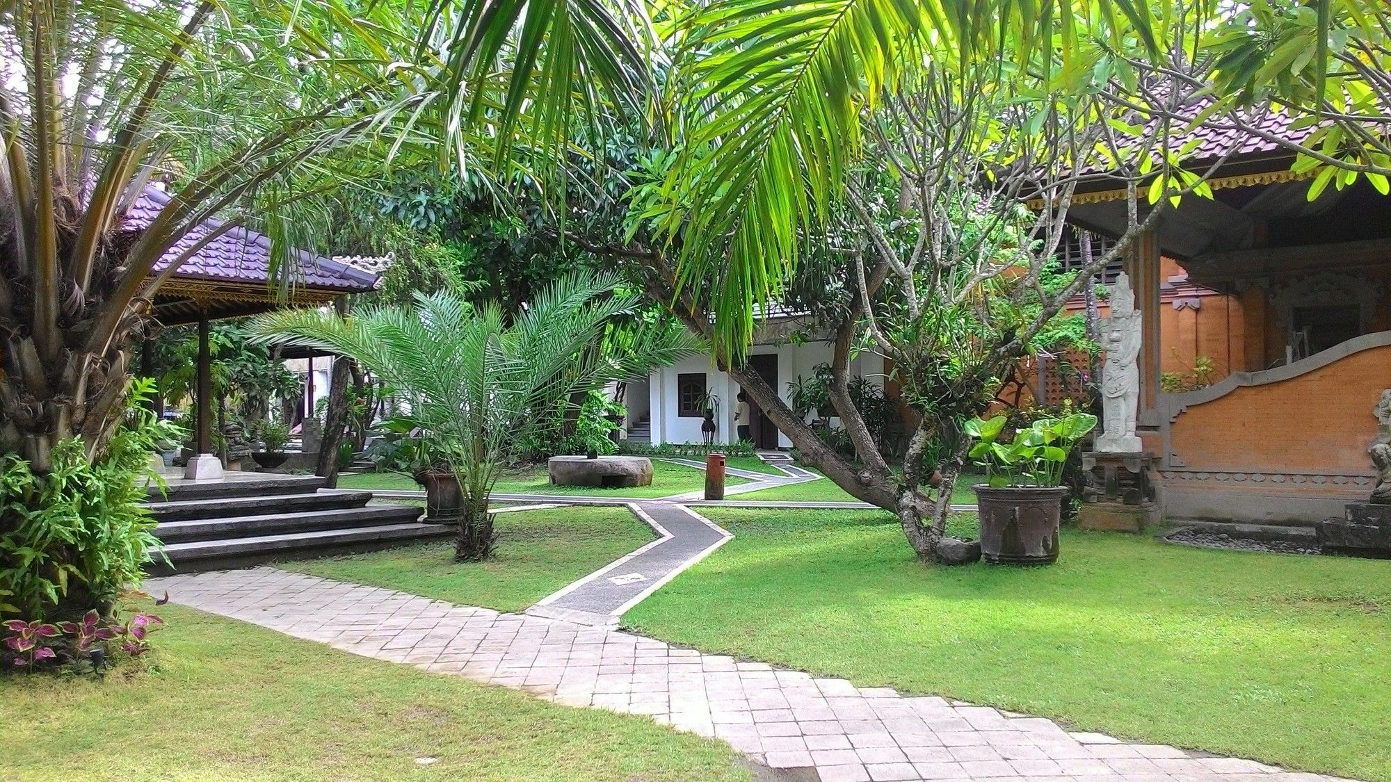 Puri Maharani Boutique Hotel Denpasar Exteriör bild